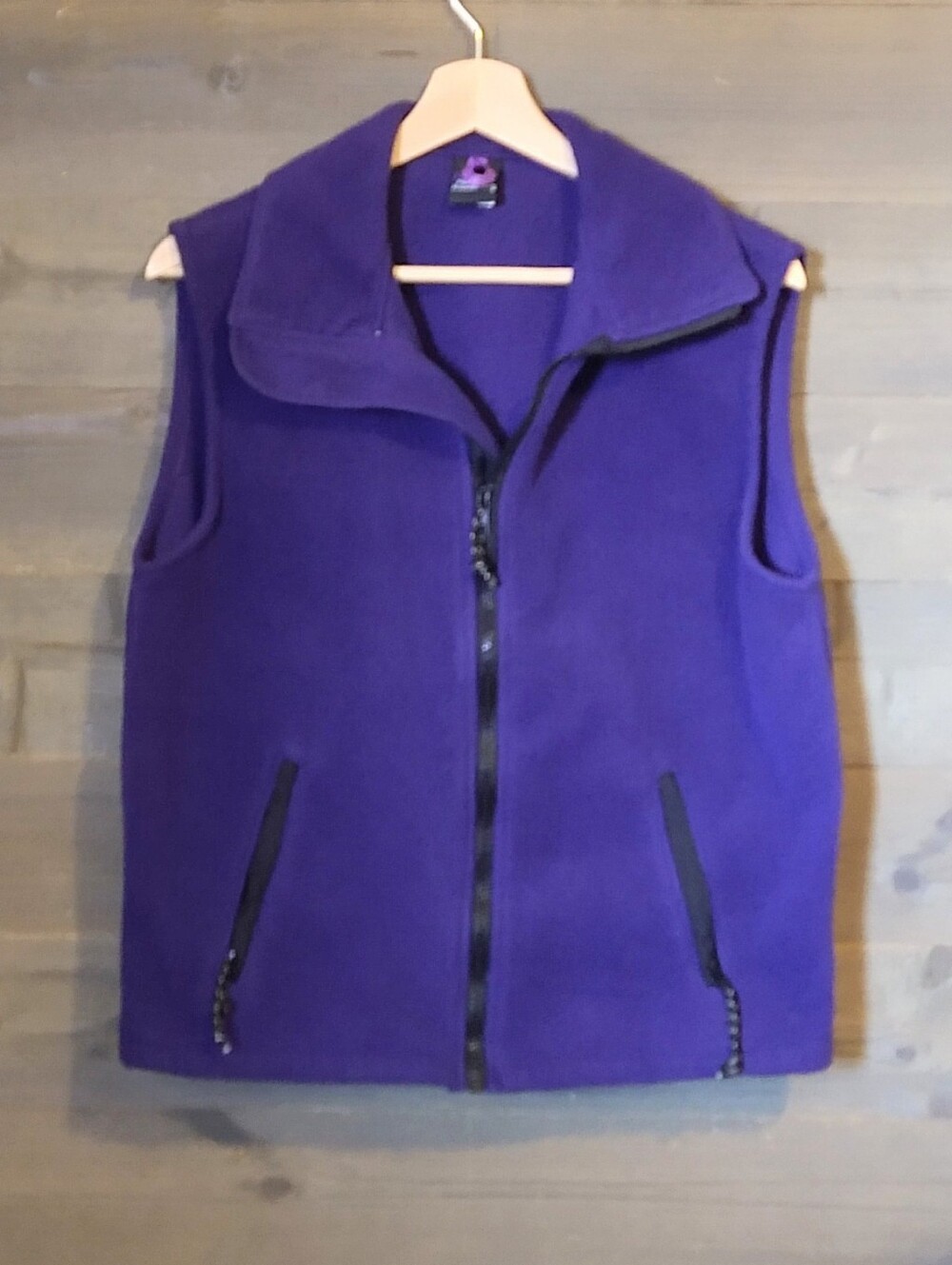 Jagged Edge Mountain Gear Women's Purple Vest Size Small